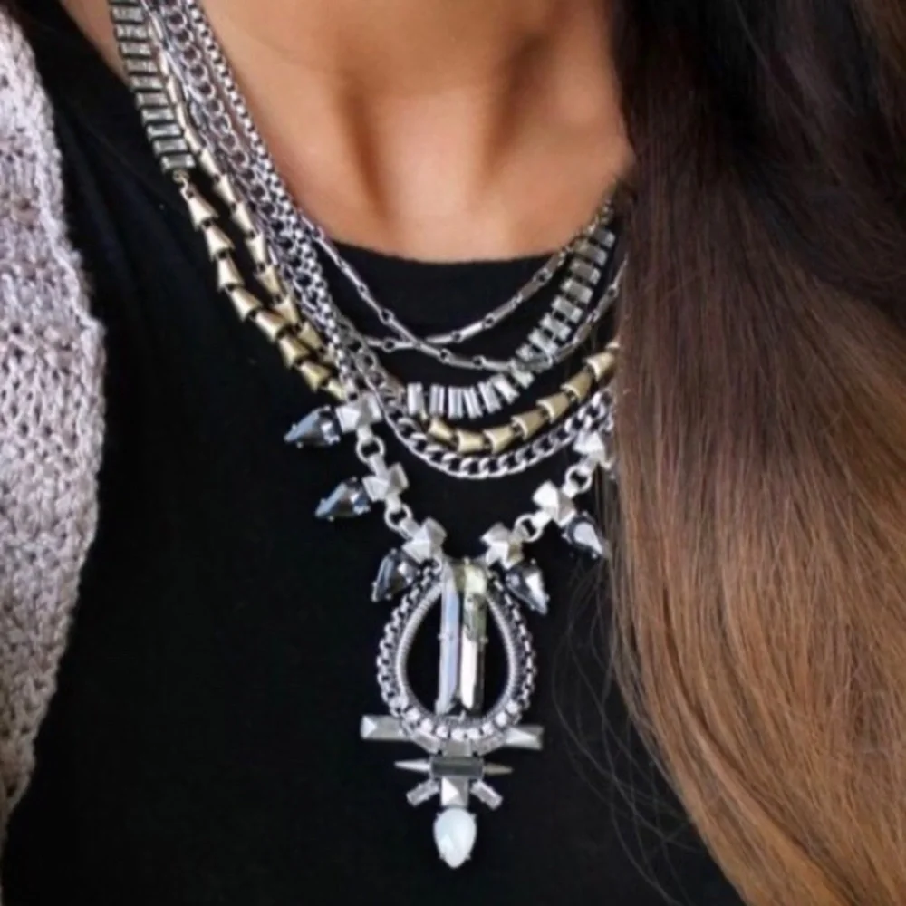 :: Stella & Dot Eclipse Statement Necklace - Picture 4 of 9